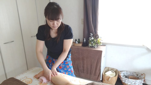 �����{�f�B�[���[�J�ɂ��o���������N�[�[�V�����E�o���j�[�Y���I�C���}�b�T�[�W